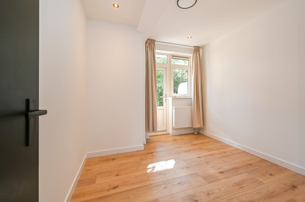 Medium property photo - Dorpsweg, 3083 LA Rotterdam